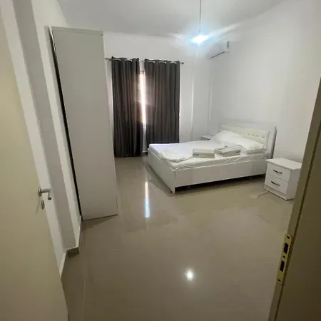 Apartament Henri *